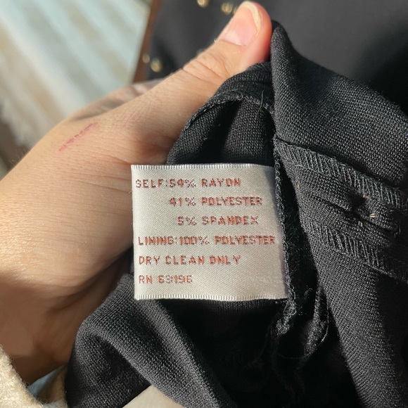 Sleeveless Dress with Metal Details - Picture 4 of 5